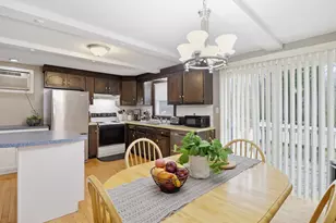 7 Nevens St, Hudson, NH 03051 - Photo 9