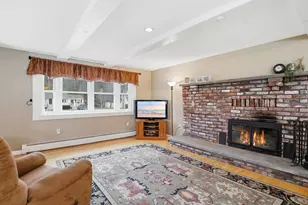 7 Nevens St, Hudson, NH 03051 - Photo 5