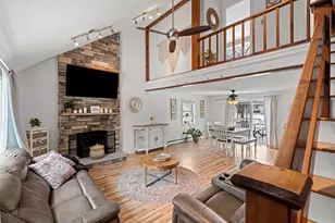 17 Custom St, Nashua, NH 03062 - Photo 21