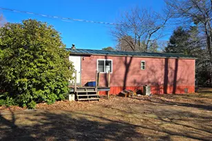 46 Farm Ln, Seabrook, NH 03874 - Photo 3