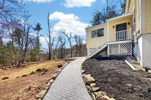 27 Gilcreast Rd, Londonderry, NH 03053 - Photo 27