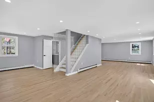 27 Gilcreast Rd, Londonderry, NH 03053 - Photo 11