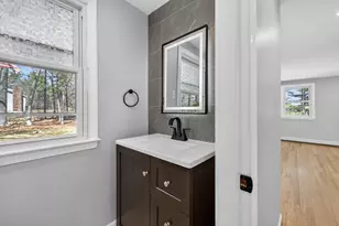 27 Gilcreast Rd, Londonderry, NH 03053 - Photo 13