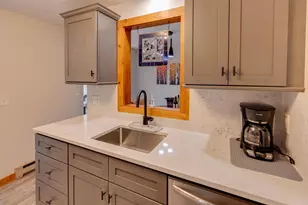 44 Church St, Lincoln, NH 03251 - Photo 15