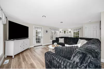 61 Barbara Lane, Hudson, NH 03051 - Photo 9