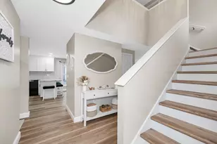 61 Barbara Ln, Hudson, NH 03051 - Photo 3