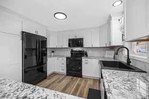 61 Barbara Ln, Hudson, NH 03051 - Photo 15