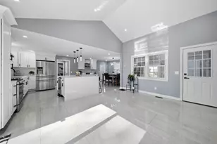 24 Hunters Ln, Nashua, NH 03063 - Photo 7