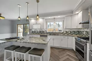 9 Dale St, Nashua, NH 03060 - Photo 3