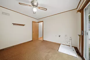 101 Elm St, Goffstown, NH 03045 - Photo 23