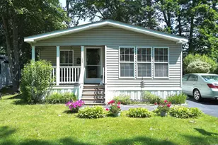 132A Robinhood Dr, Exeter, NH 03833 - Photo 1