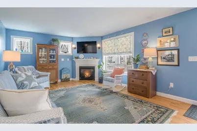 425 Pleasant Street, Rollinsford, NH 03869 - Photo 5