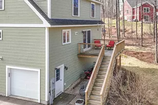 425 Pleasant St, Rollinsford, NH 03869 - Photo 25