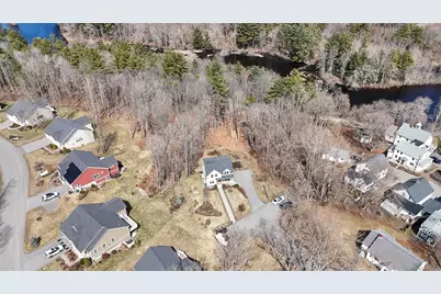 425 Pleasant Street, Rollinsford, NH 03869 - Photo 33