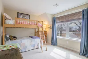 425 Pleasant St, Rollinsford, NH 03869 - Photo 15