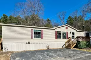 28 Emile Dr, Allenstown, NH 03275 - Photo 1