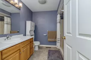 18 Pleasant St, Windham, NH 03087 - Photo 21
