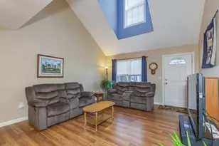 18 Pleasant St, Windham, NH 03087 - Photo 7