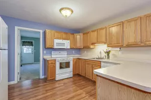 18 Pleasant St, Windham, NH 03087 - Photo 13