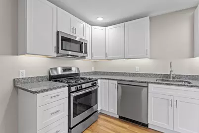 379 Huse Road #34, Manchester, NH 03103 - Photo 17