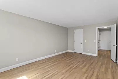 379 Huse Road #34, Manchester, NH 03103 - Photo 25