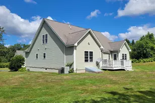 7 Harvest Rd, Windham, NH 03087 - Photo 3