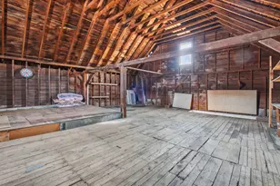 388 Elm St, Laconia, NH 03246 - Photo 25