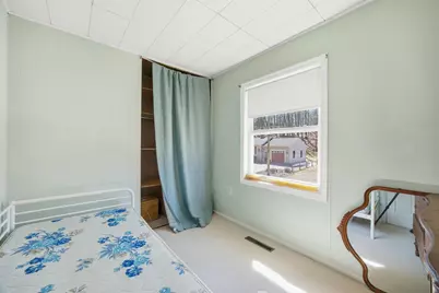 34 Valley Street, Laconia, NH 03246 - Photo 33