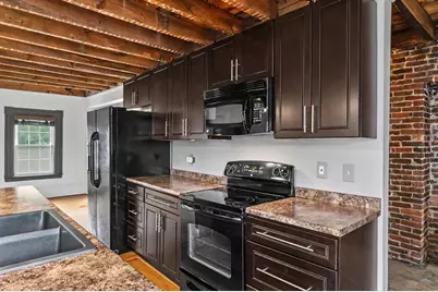 79 Pleasant Street #2, Manchester, NH 03101 - Photo 11