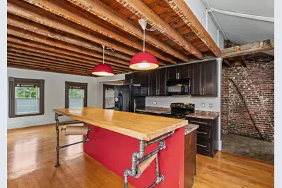 79 Pleasant Street #2, Manchester, NH 03101 - Photo 9