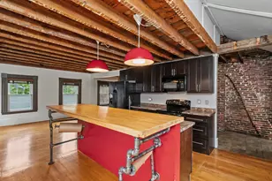 79 Pleasant St, Manchester, NH 03101 - Photo 9