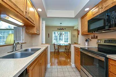 63 Peninsula Drive, Stratham, NH 03885 - Photo 9