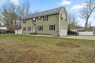 28 Shore Dr, Salem, NH 03079 - Photo 1
