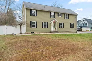 28 Shore Dr, Salem, NH 03079 - Photo 3