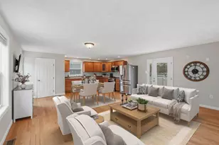 28 Shore Dr, Salem, NH 03079 - Photo 5