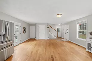 28 Shore Dr, Salem, NH 03079 - Photo 9