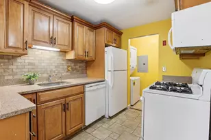 777 Middle Rd, Portsmouth, NH 03801 - Photo 13