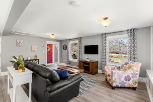 8 Muirfield Dr, Stratham, NH 03885 - Photo 17