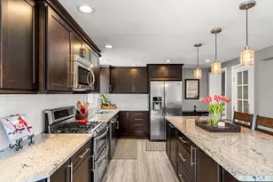 8 Muirfield Dr, Stratham, NH 03885 - Photo 27