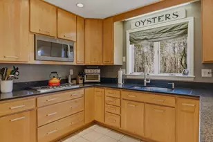 16 Isaac Lucas Cir, Dover, NH 03820 - Photo 5