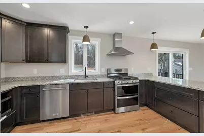 83 W Parish Road, Concord, NH 03301 - Photo 9