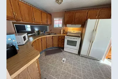 37 Christopher Lane, Fremont, NH 03044 - Photo 9