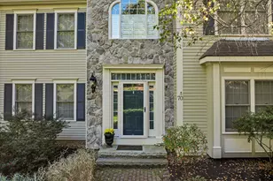 70 Colonel Daniels Dr, Bedford, NH 03110 - Photo 11