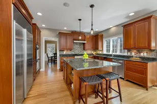 70 Colonel Daniels Dr, Bedford, NH 03110 - Photo 15