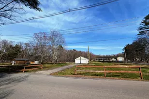 34 Shaw St, Rochester, NH 03867 - Photo 3