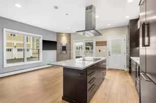 43 Cornwall St, Portsmouth, NH 03801 - Photo 7