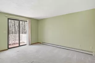 10 Hunter Dr, Derry, NH 03038 - Photo 15