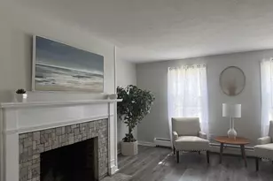 18 Boulder Brook Dr, Exeter, NH 03833 - Photo 3