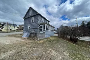 60 Cedar St, Berlin, NH 03570 - Photo 3