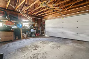 20 School St, Newport, NH 03773 - Photo 33